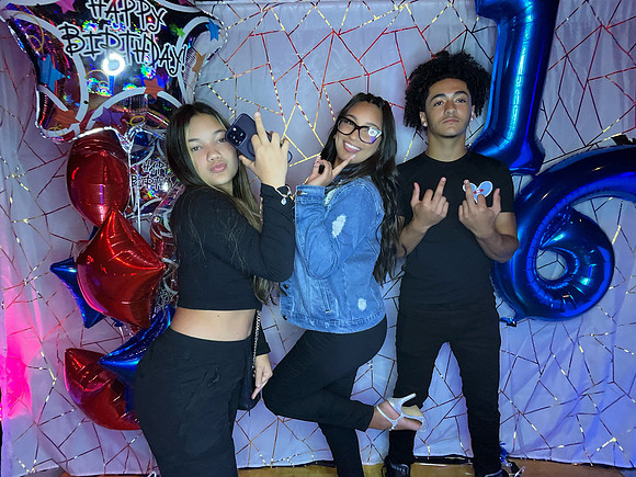 2023-10-08_190509253