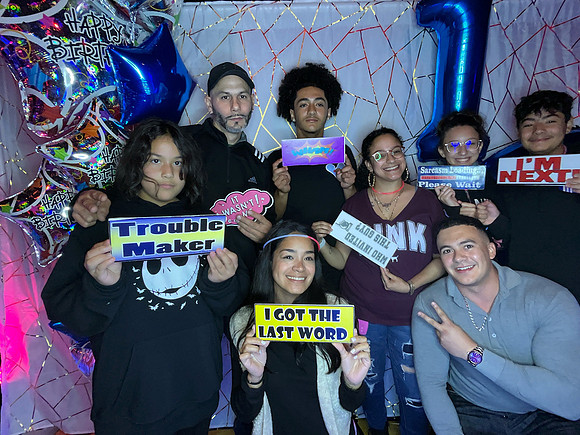 2023-10-08_194012589